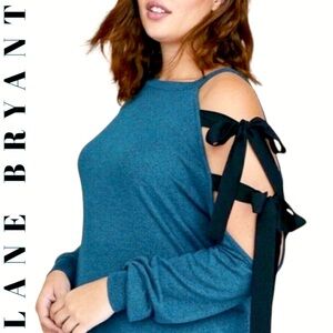 NWOT Lane Bryant cold shoulder tie top size 18